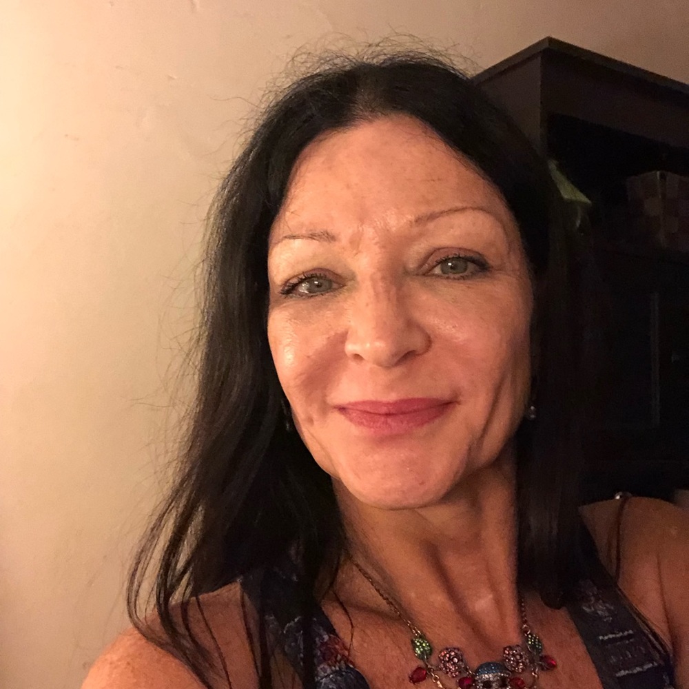 Meet your Posher, Carol